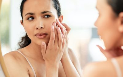 Conseils pour traiter l’acné et les boutons du visage de manière naturelle