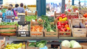 Étalage de fruits et légumes