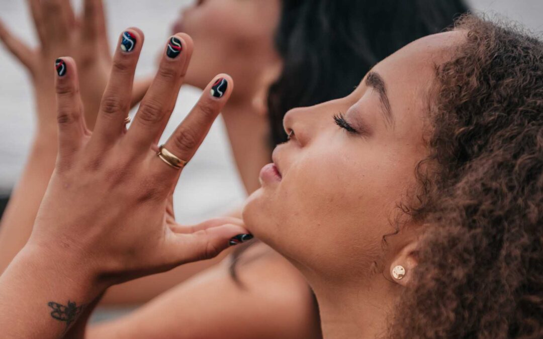 Méditation guidée : Les applications et les ressources en ligne pour débuter et approfondir votre pratique avec Headspace, Calm, etc.