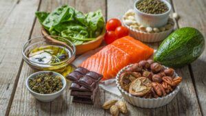 Aliments sains sur une table