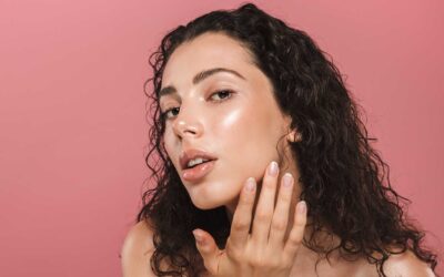 Conseils pour une peau éclatante au quotidien : Les gestes essentiels pour une belle peau avec Clinique, Lancôme, etc.